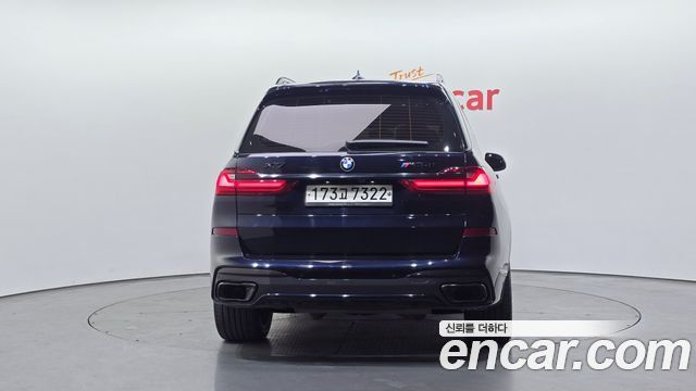 BMW X7 2021 — photo 4