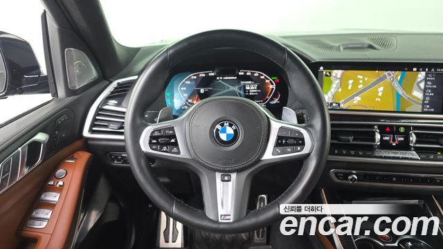 BMW X7 2021 — photo 13