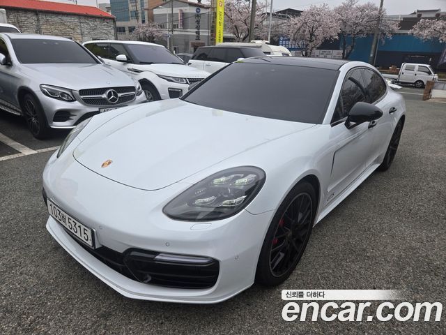 Porsche Panamera 2020 — photo 1