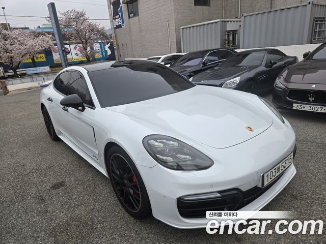 Porsche Panamera 2020 — photo 2