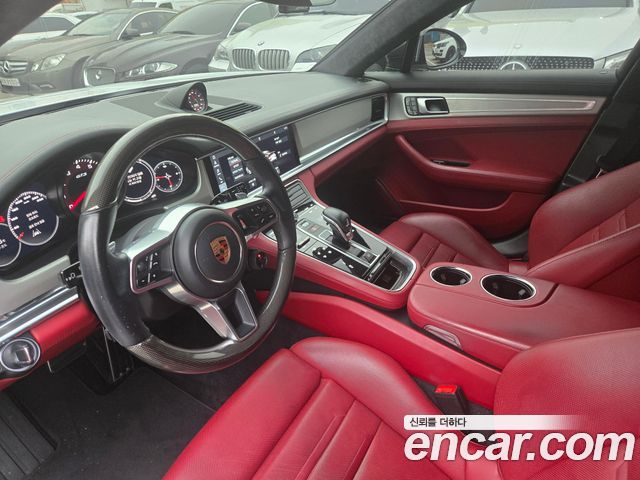 Porsche Panamera 2020 — photo 10
