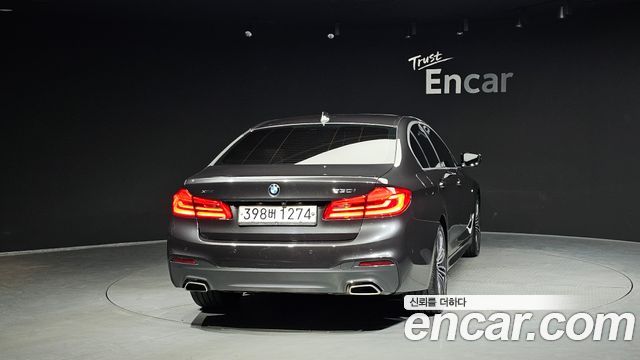BMW 5-Series 2020 — photo 4