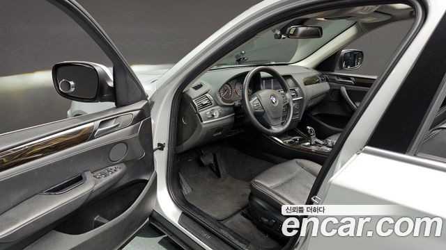 BMW X3 2011 — photo 11