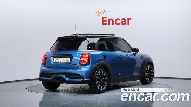 Mini Cooper 2022 — photo 2