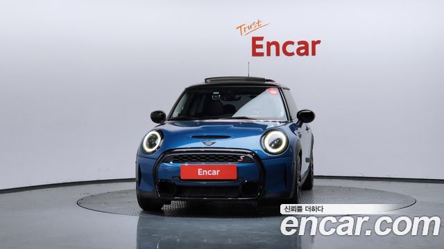 Mini Cooper 2022 — photo 3
