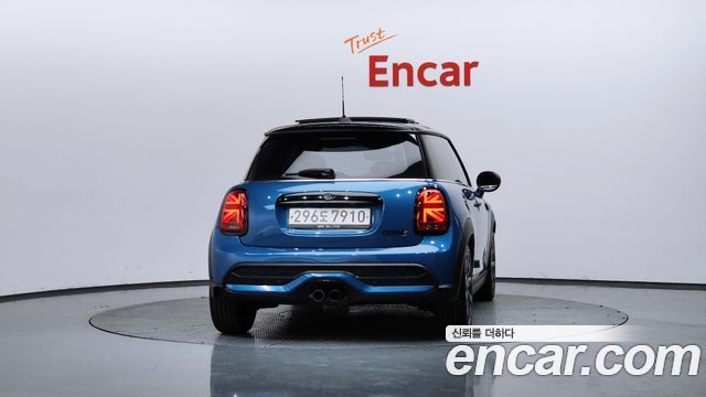 Mini Cooper 2022 — photo 4