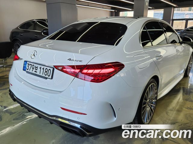 Mercedes-Benz C-Class 2023 — photo 2