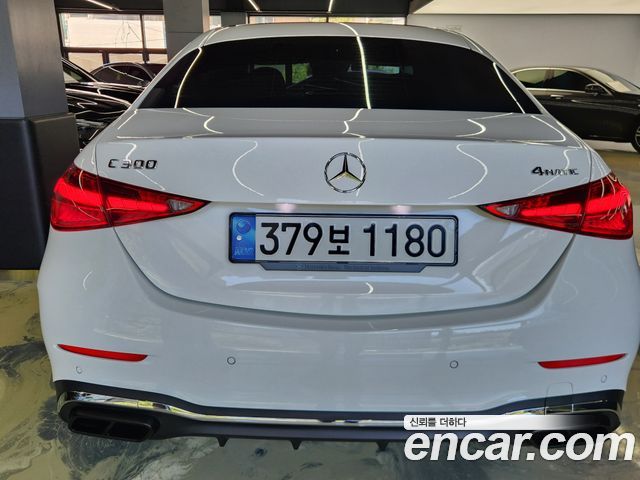 Mercedes-Benz C-Class 2023 — photo 4