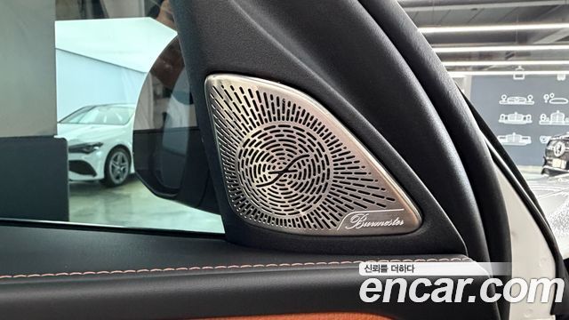 Mercedes-Benz C-Class 2023 — photo 15