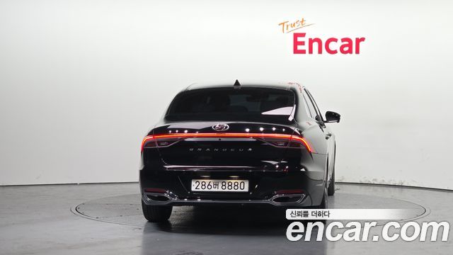 Hyundai Grandeur 2022 — photo 4