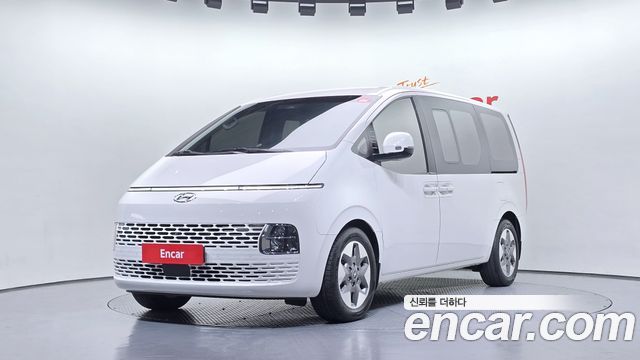 Hyundai Staria