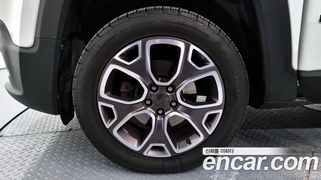 Jeep Renegade 2017 — photo 5