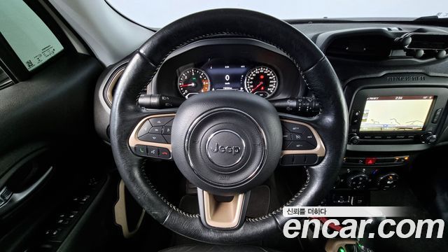 Jeep Renegade 2017 — photo 13