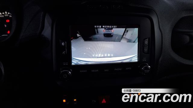 Jeep Renegade 2017 — photo 15