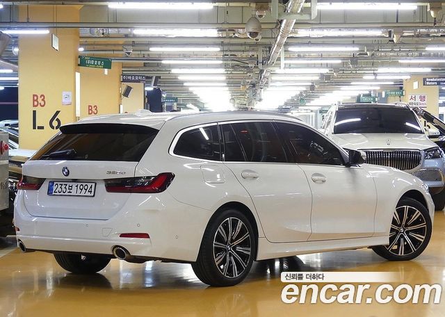 BMW 3-Series 2025 — photo 2