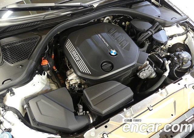 BMW 3-Series 2025 — photo 6