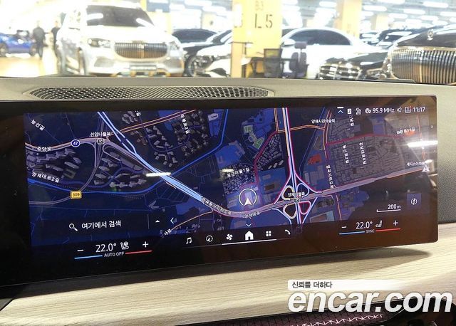BMW 3-Series 2025 — photo 15