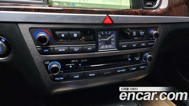 Hyundai Genesis 2015 — photo 16