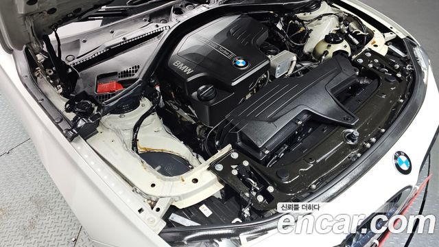 BMW 3-Series 2012 — photo 6