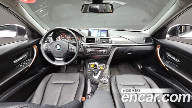 BMW 3-Series 2012 — photo 7