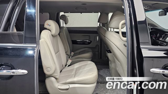 Kia Canival 2019 — photo 12