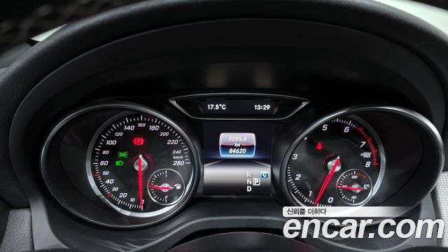 Mercedes-Benz CLA-Class 2017 — photo 8