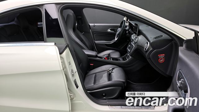 Mercedes-Benz CLA-Class 2017 — photo 10