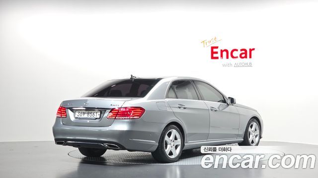 Mercedes-Benz E-Class 2014 — photo 2