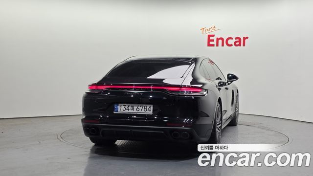 Porsche Panamera 2023 — photo 4