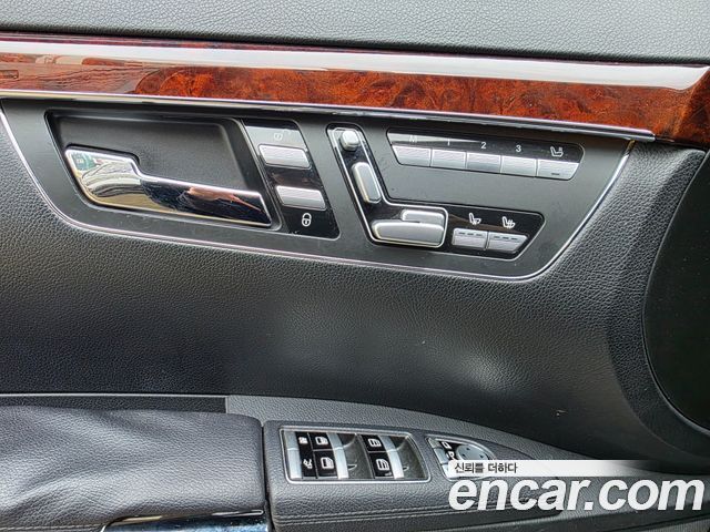 Mercedes-Benz S-Class 2011 — photo 13