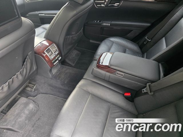 Mercedes-Benz S-Class 2011 — photo 16
