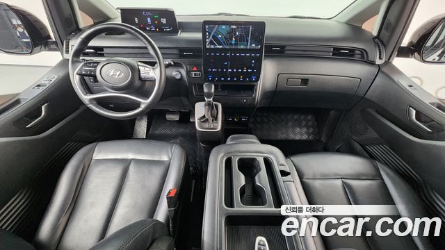 Hyundai Staria 2023 — photo 7