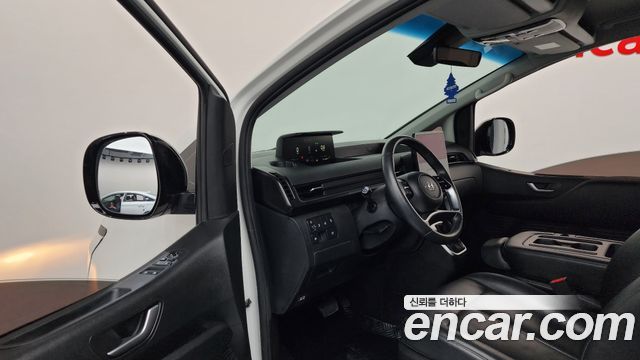 Hyundai Staria 2023 — photo 10