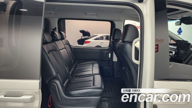 Hyundai Staria 2023 — photo 12