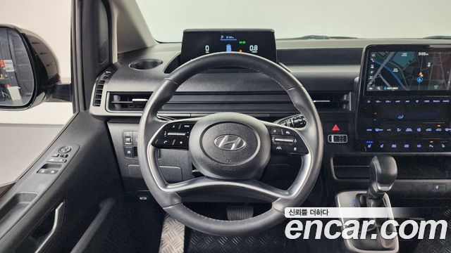 Hyundai Staria 2023 — photo 13