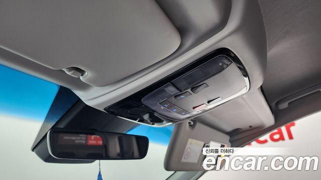 Hyundai Staria 2023 — photo 17