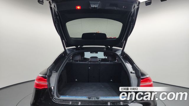 Mercedes-Benz GLC-Class 2019 — photo 20