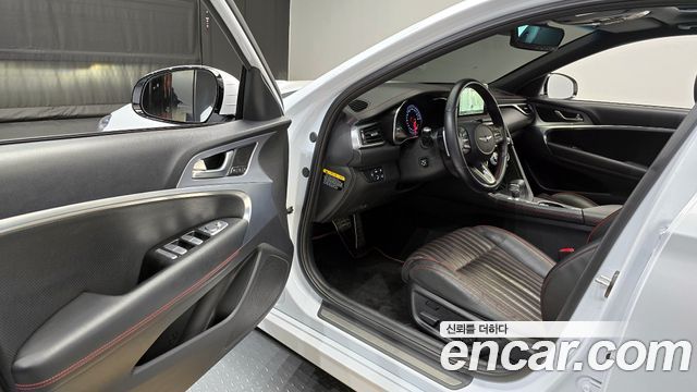 Genesis G70 2019 — photo 11