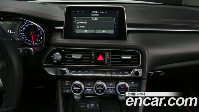 Genesis G70 2019 — photo 14