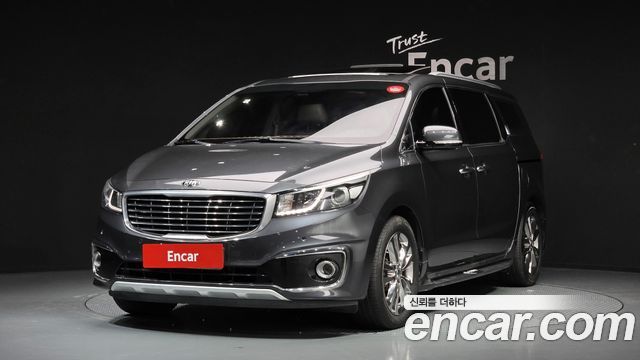 Kia Canival 2016 — photo 1