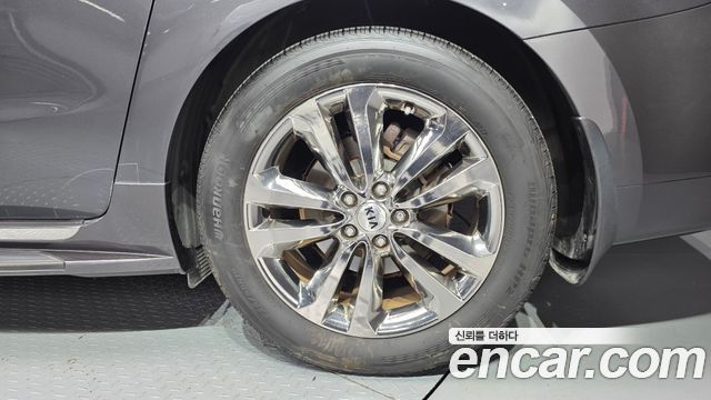 Kia Canival 2016 — photo 5