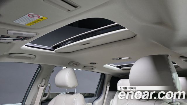 Kia Canival 2016 — photo 17
