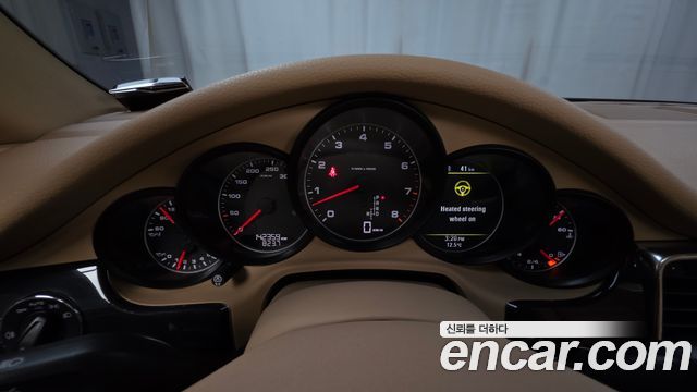 Porsche Panamera 2014 — photo 8