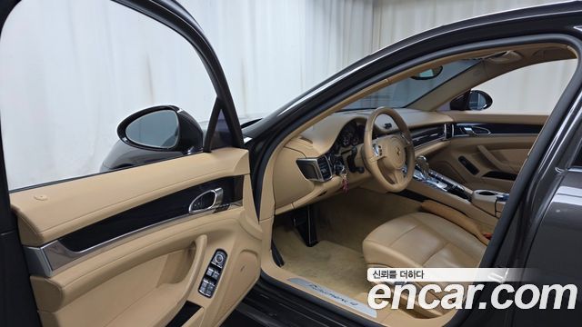 Porsche Panamera 2014 — photo 10