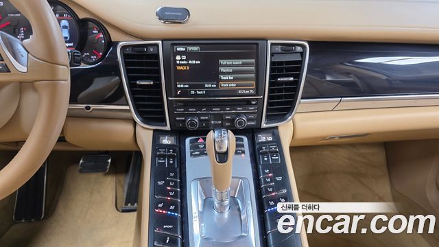 Porsche Panamera 2014 — photo 14