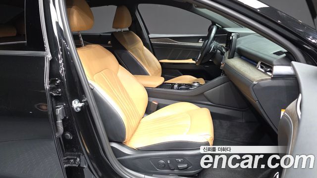 Kia K5 2023 — photo 11