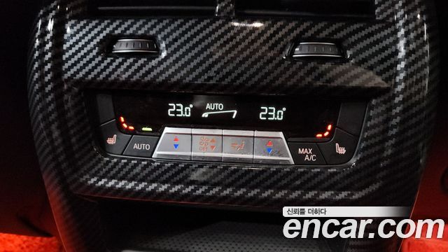 BMW X6 2021 — photo 18