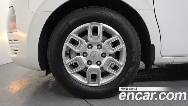 Hyundai Staria 2022 — photo 5