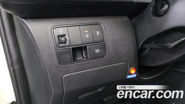 Hyundai Staria 2022 — photo 12