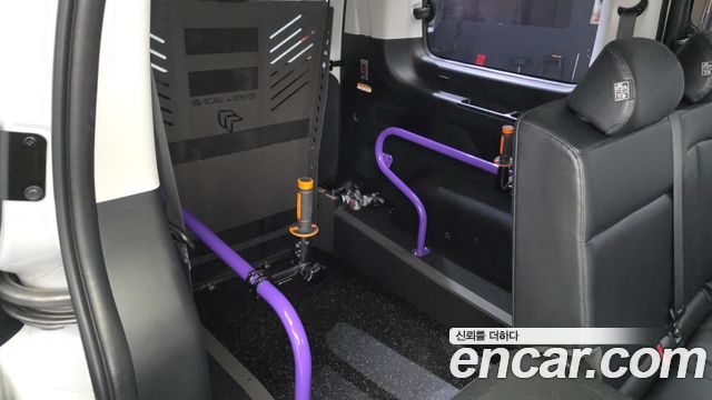 Hyundai Staria 2022 — photo 17